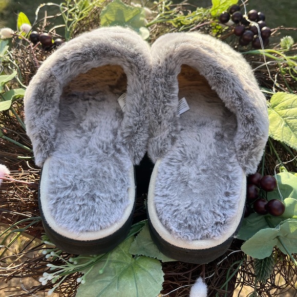 Womens size Large Dearfoam knitted and lined slippers Excellent Condition - Picture 4 of 6